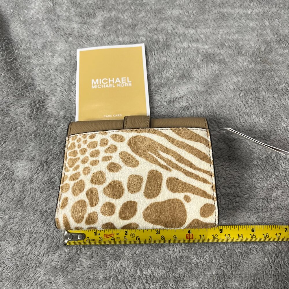 NWT Michael Kors Women's Wallet Carmen Medium Flap Bifold real haircalf - Picture 6 of 6